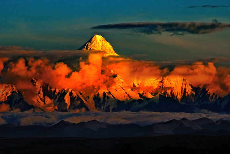 贡嘎山