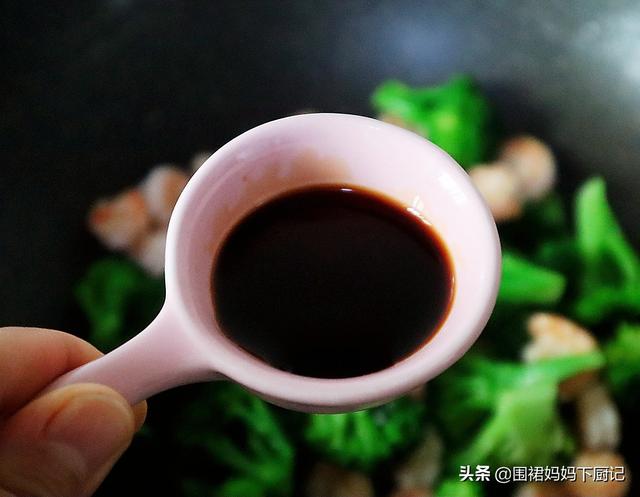 虾仁炒西兰花最正宗的做法（这样做味道清甜）(7)