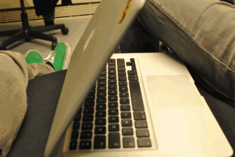macbook pro里的苹果贴纸