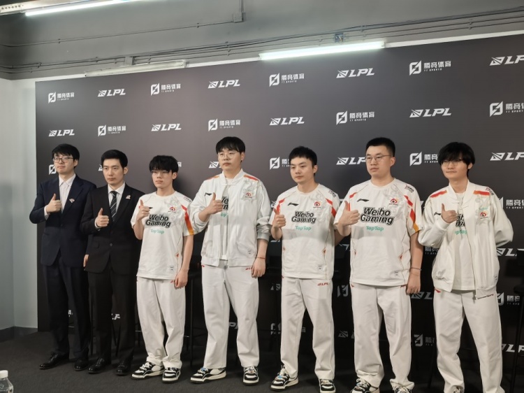 WBG赛后群访 Xiaohu：井盖的加入让我们的BP多了一种参考意见