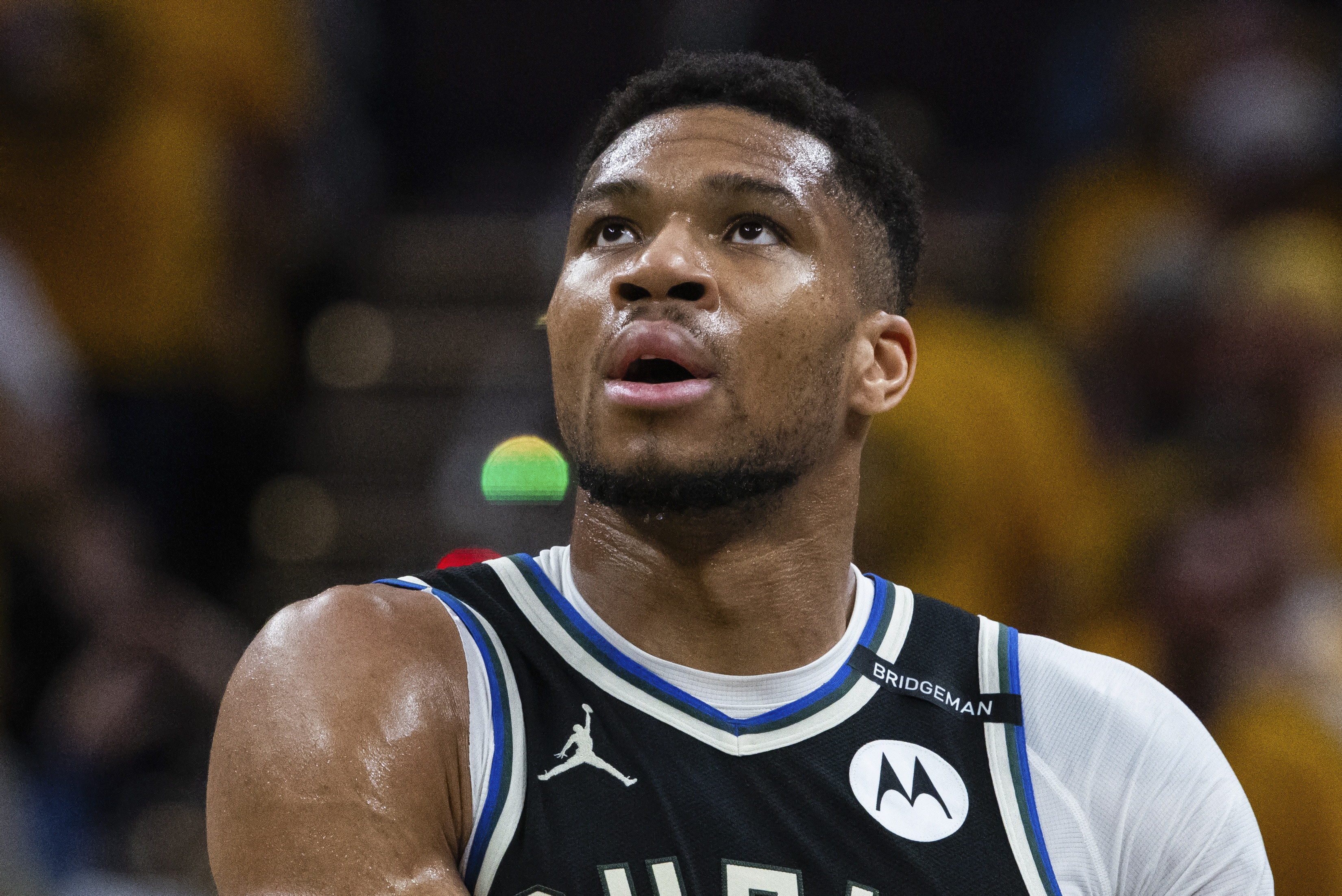 字母哥单场至少30分20板10助2断2帽 NBA季后赛历史首次出现