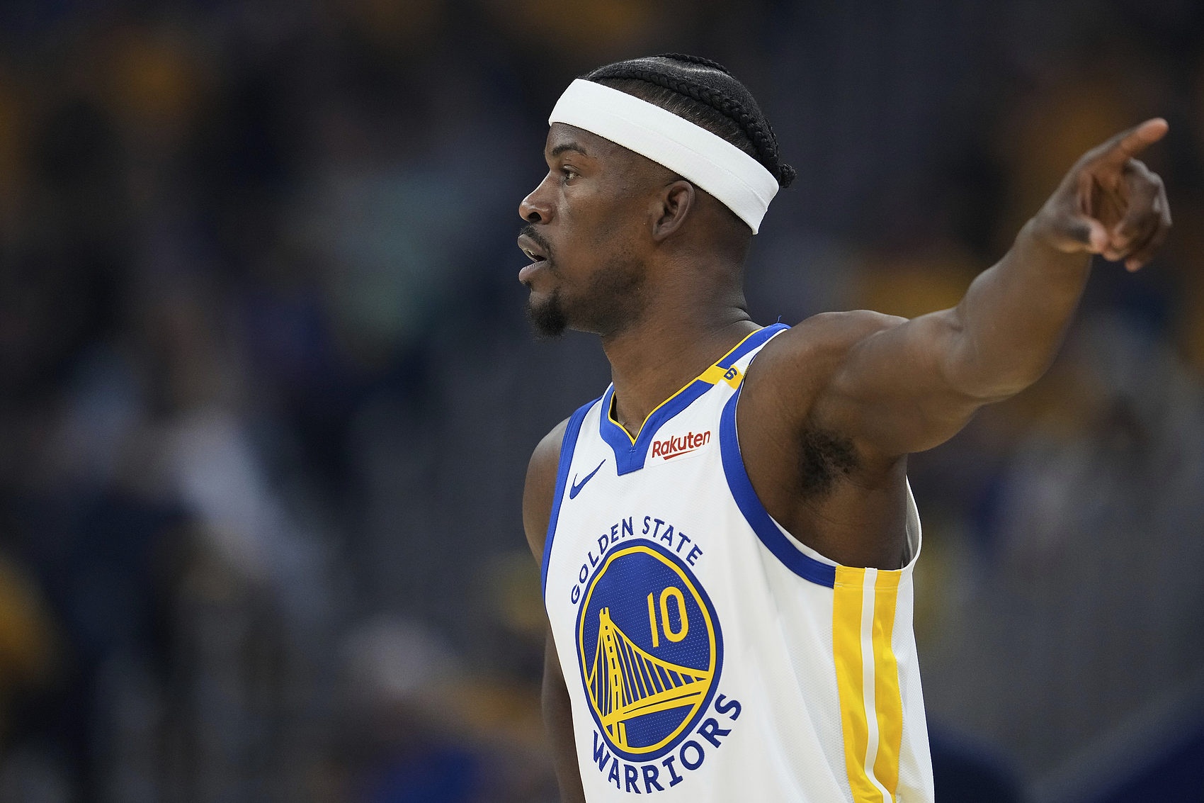 不够！次轮巴特勒场均20.2分7.4板5.6助 命中率43%