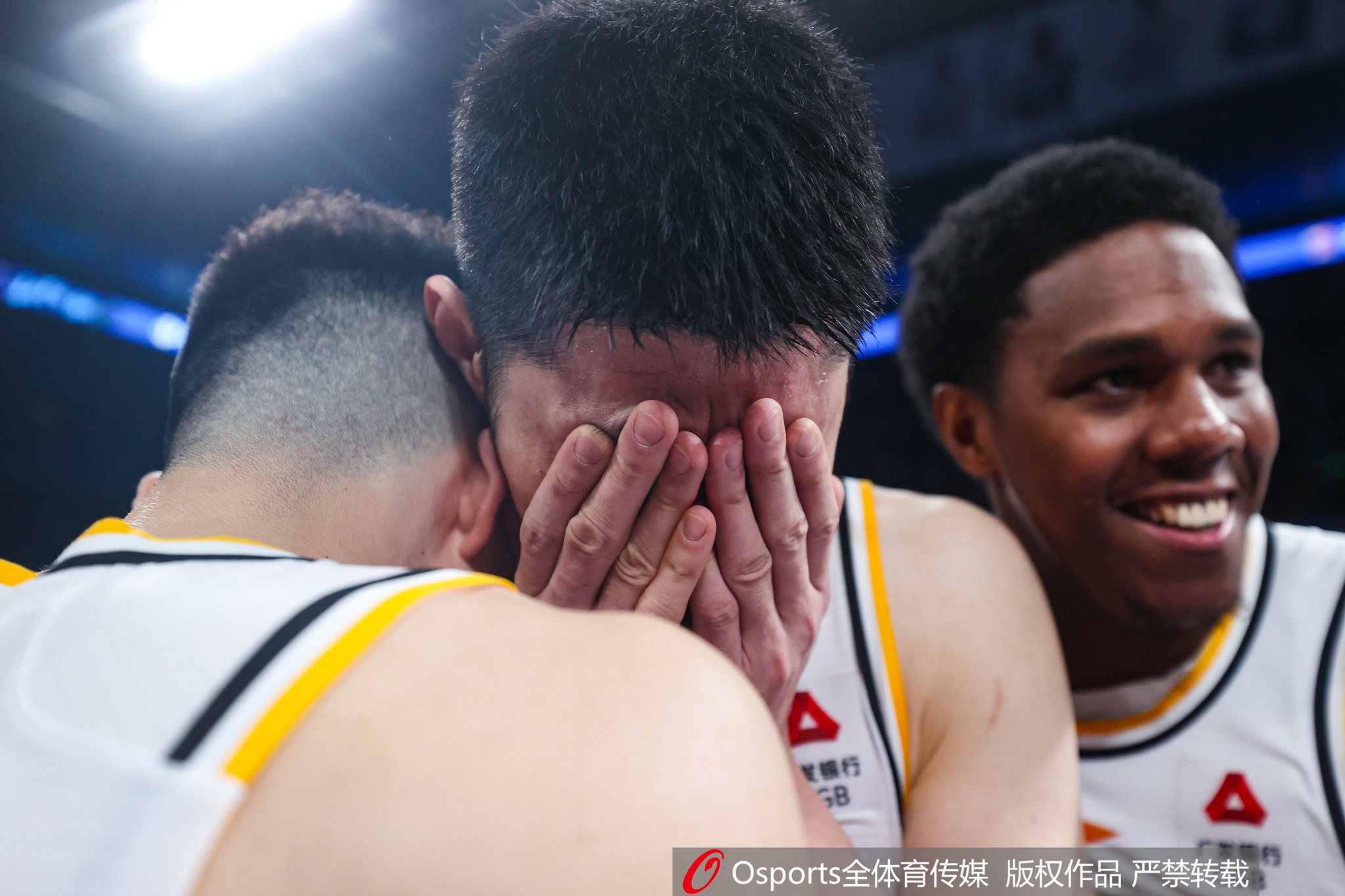 麦穗丰：胡金秋重新让人相信踏实打球会有好报 他一直都坚持进步