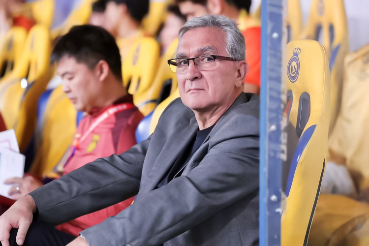 黄健翔：伊万没给国足带来任何正向增长 换帅对手都取得理想结果