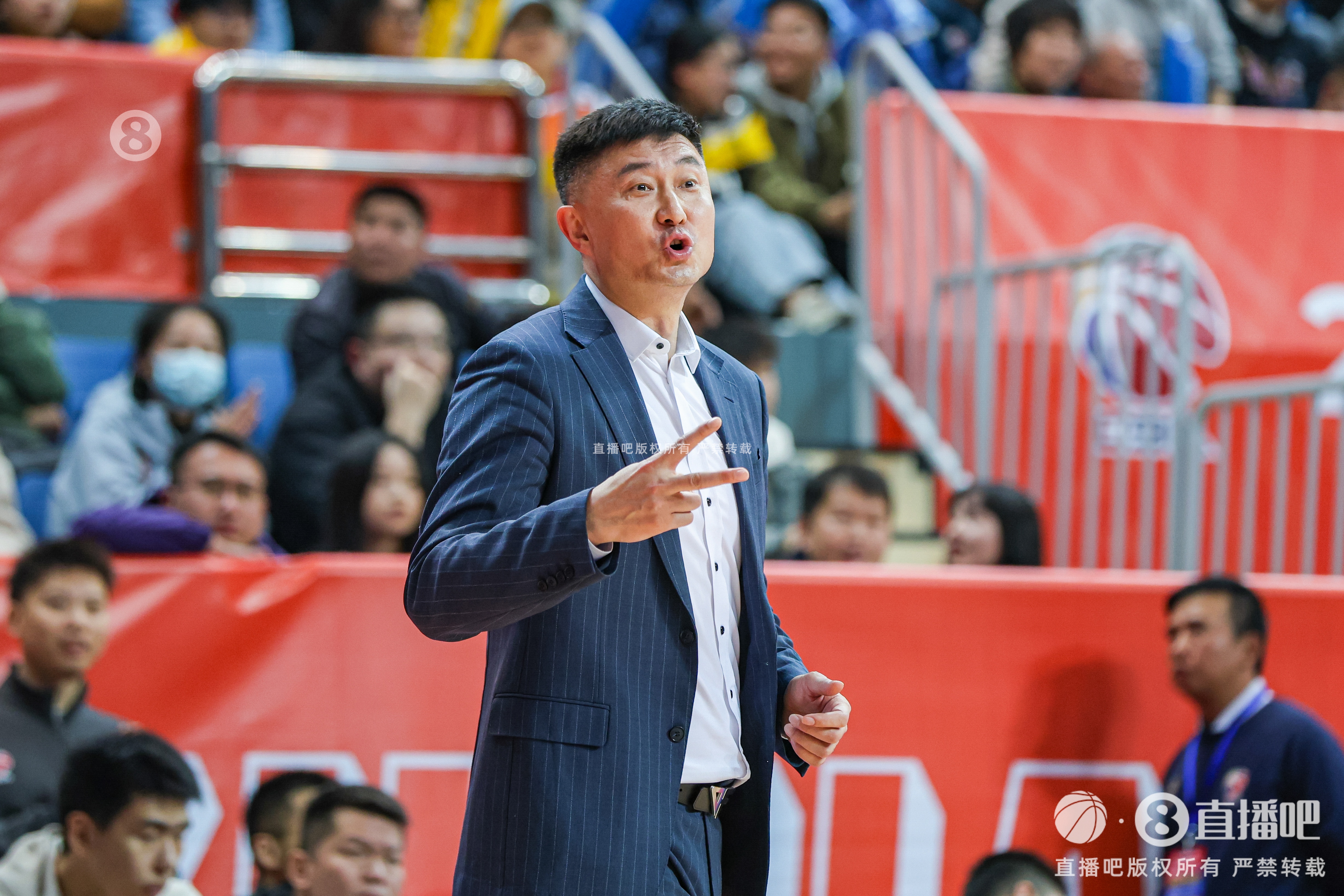 杜锋：每一位运动员都值得大家尊重 让体育回归体育本身 文明观赛