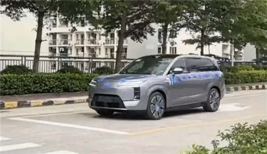 腾势N8L路试谍照曝光 车长5米2的大型SUV