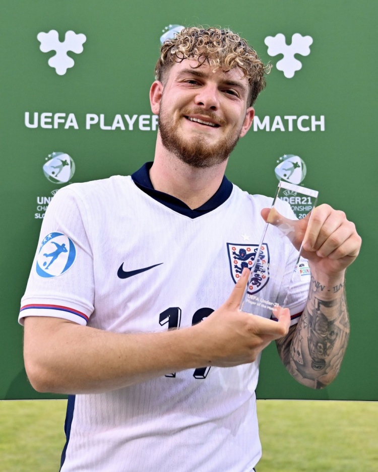 3次关键传球⚽埃利奥特当选欧青赛英格兰vs斯洛文尼亚全场最佳