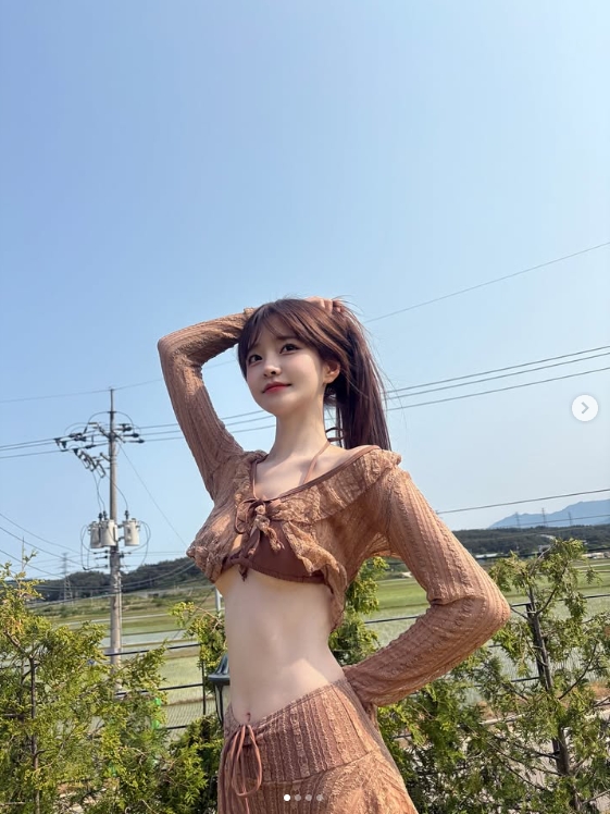 韩版《完蛋美女》演员mj晒照：要一起旅行吗~