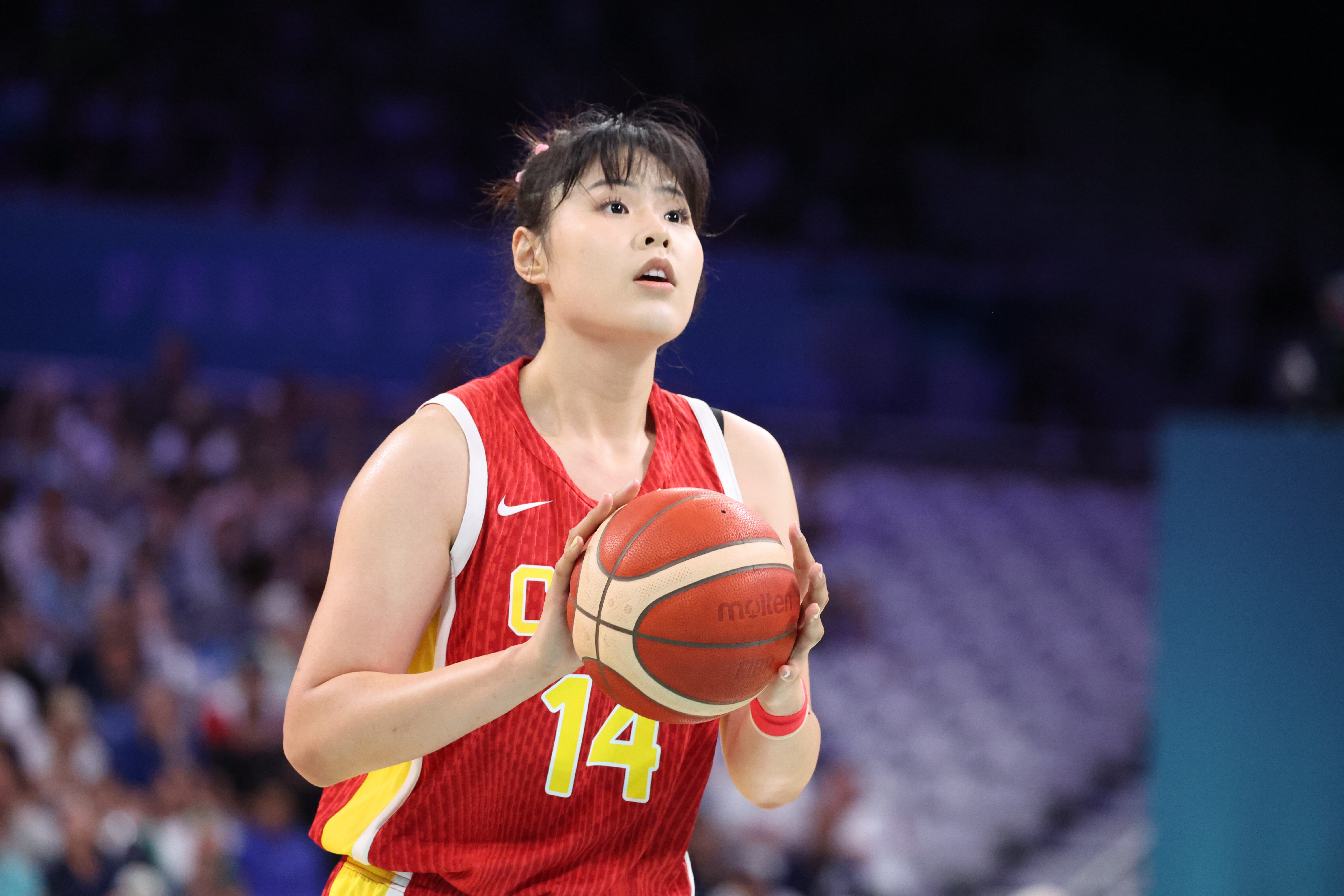 直播吧：中国女篮亚洲杯核心阵容基本确定 16人名单无李月汝&李梦