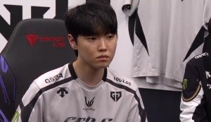 Chovy：Shanks打得很好 感觉明天T1会赢