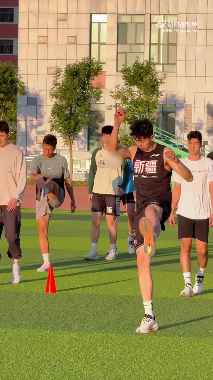 刘炜：我们要赢球 而不是一直输球 今年的夏天都要好好练