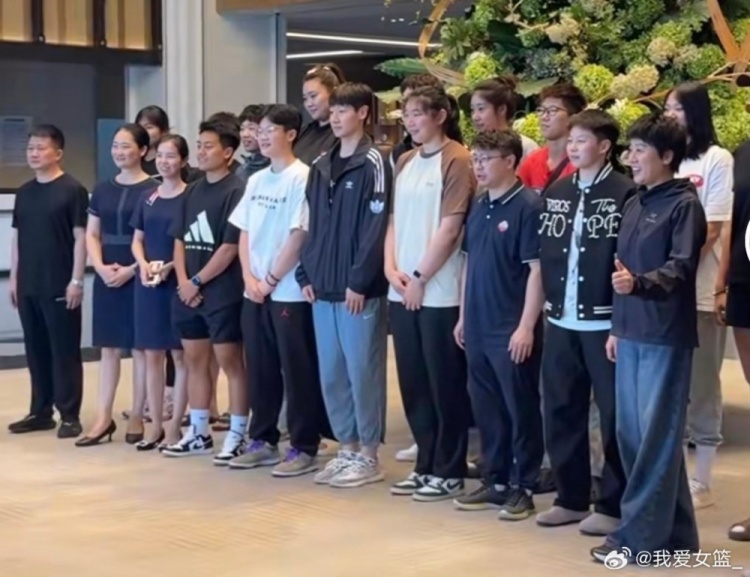 中国大运会女篮12人名单出炉：刘禹彤领衔，陈玉婕、唐子婷在列
