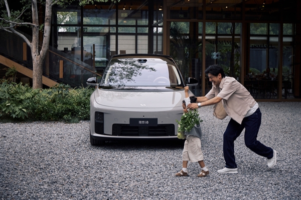 再次定义纯电SUV！理想i8发布会定档：7月29日见