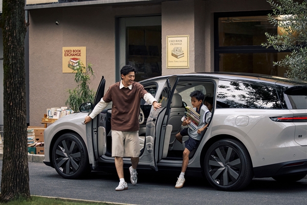 再次定义纯电SUV！理想i8发布会定档：7月29日见
