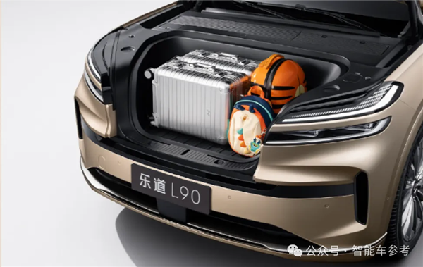 蔚来拼了！19万开走9系大型SUV：李斌一夜封神