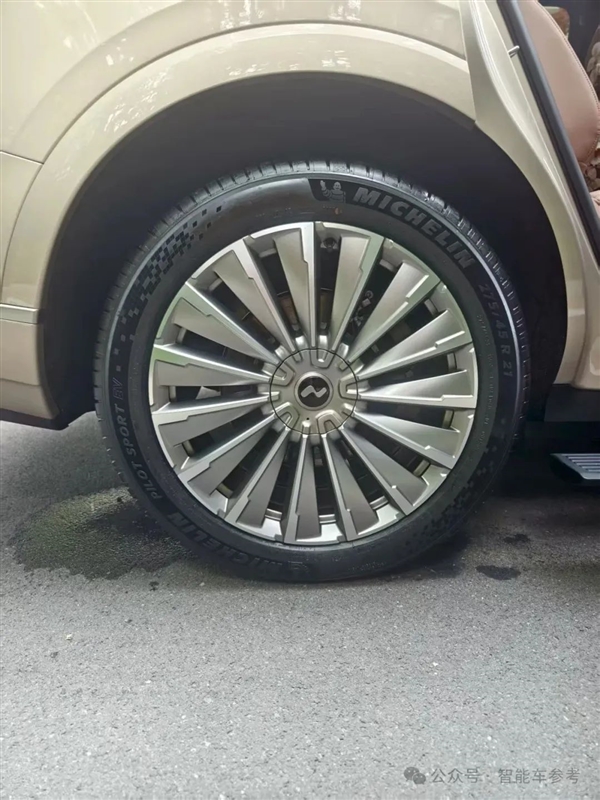 蔚来拼了！19万开走9系大型SUV：李斌一夜封神
