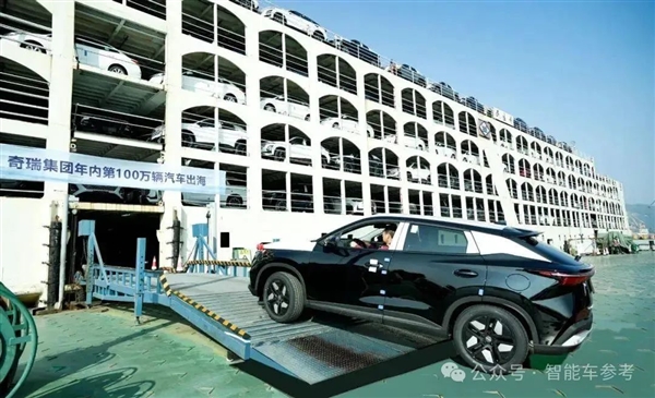 车企老板自嘲“变弱智” 协会怒喷窝里斗！车圈开会比吐槽大会还狠