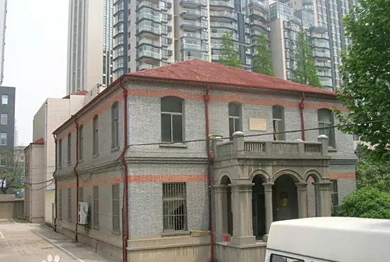 金陵中学有几个校区 地址分别在哪？