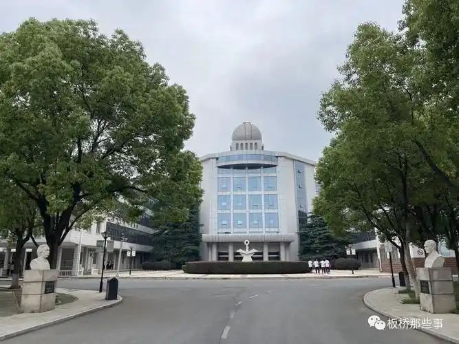 南京市梅山高级中学简介概况（建校历史、地址、师资、校训、环境）