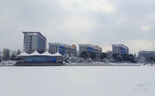 南京市江宁高级中学在南京的排名第几 江宁高中属于什么档次？