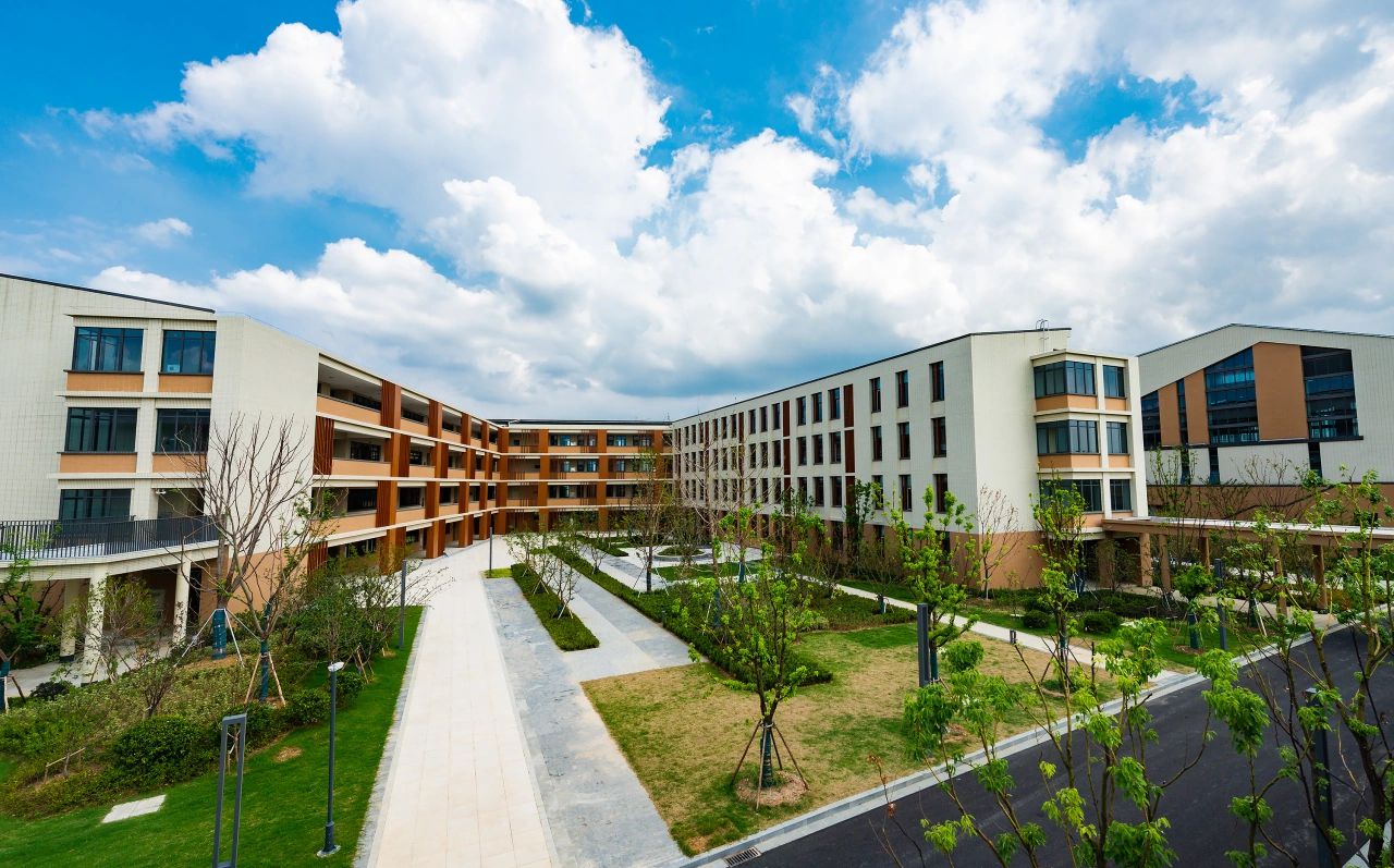 苏州实验中学在苏州的排名第几,南外属于什么档次？