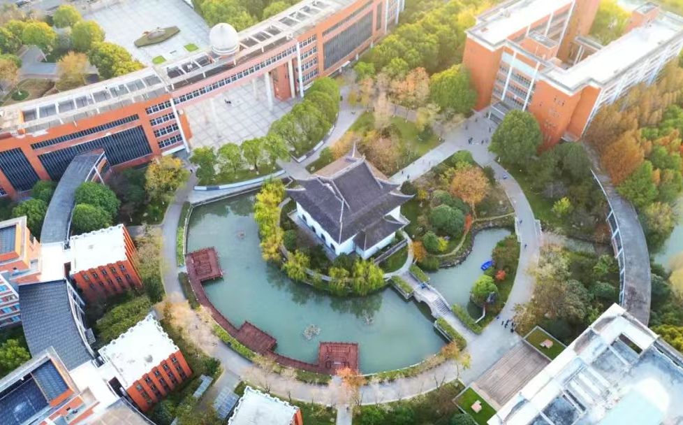 江苏省震泽中学简介概况（建校历史、地址、师资、校训、环境）