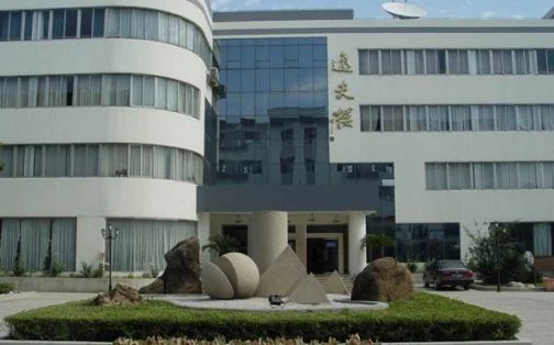 苏州市第三中学在苏州的排名第几,南外属于什么档次？