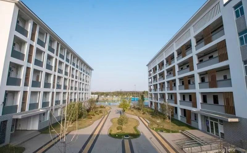 江苏省苏州第十中学校校区在哪 在哪个区？