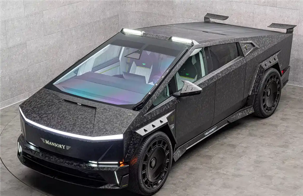 知名改装厂玛莎锐打造！特斯拉Cybertruck秒变“碳纤维超跑”