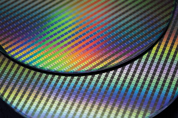 要有客户了！曝苹果M系列考虑Intel 14A工艺：NVIDIA也有兴趣