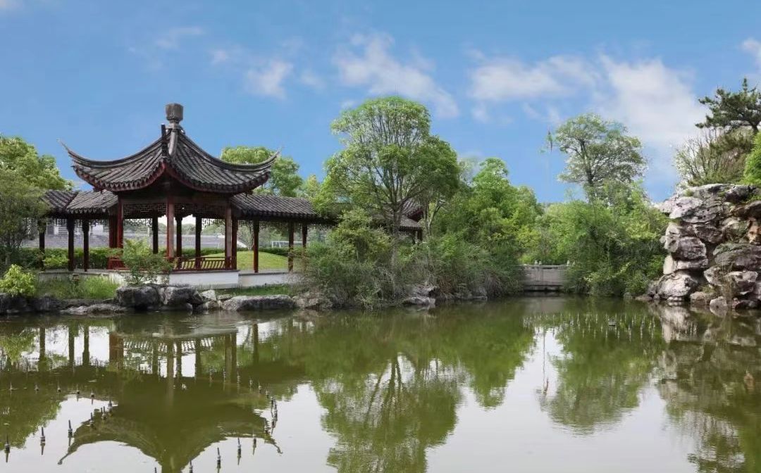 浒浦高级中学简介概况（建校历史、地址、师资、校训、环境）