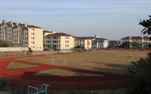 苏州市东山中学简介概况（建校历史、地址、师资、校训、环境）