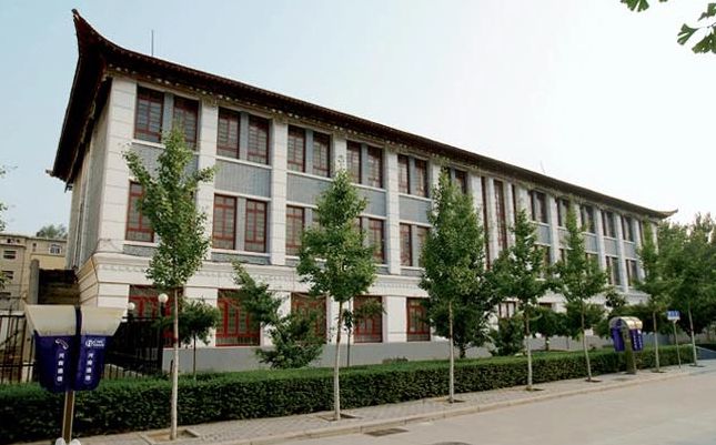 河南省实验中学地址在哪里_位于哪个区？