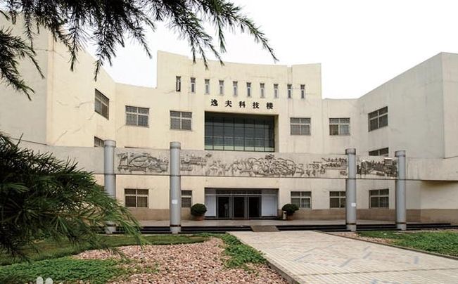 河南省实验中学简介概况（建校历史、地址、师资、校训、环境）