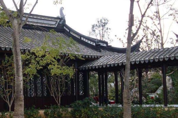 2024昆明莲花池公园旅游攻略 - 门票价格 - 优惠政策 - 开放时间 - 交通 - 地址 - 电话 - 天气