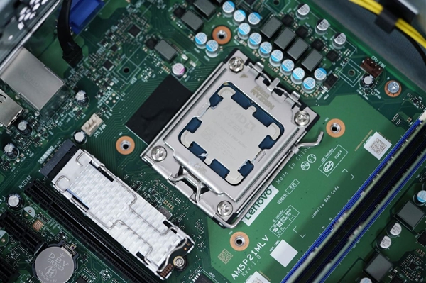 搭载AMD锐龙5 8600G！联想启天M550商用主机图赏