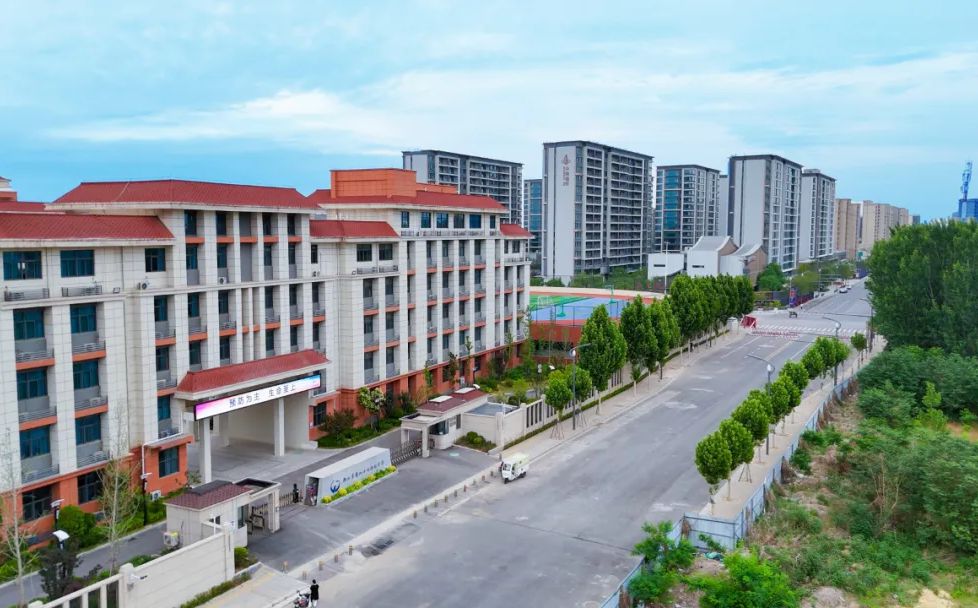 郑州市第四十七中学简介概况（建校历史、地址、师资、校训、环境）