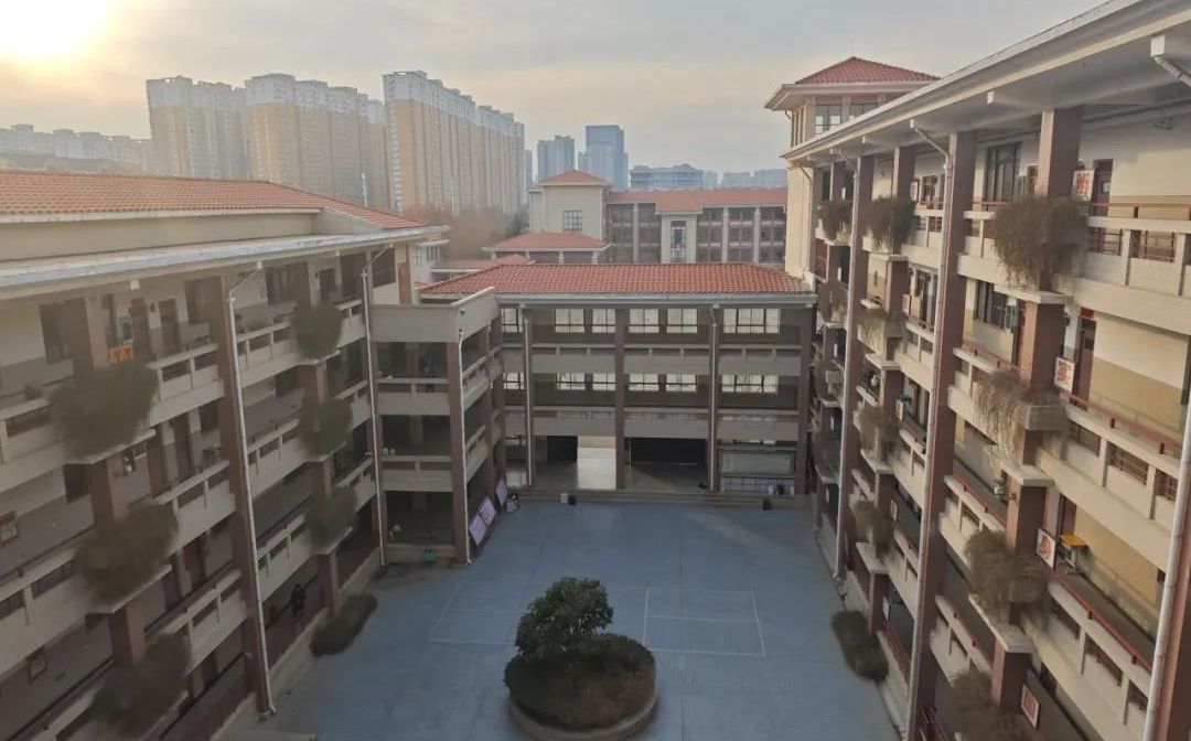 郑州市第七中学地址在哪里 位于哪个区？