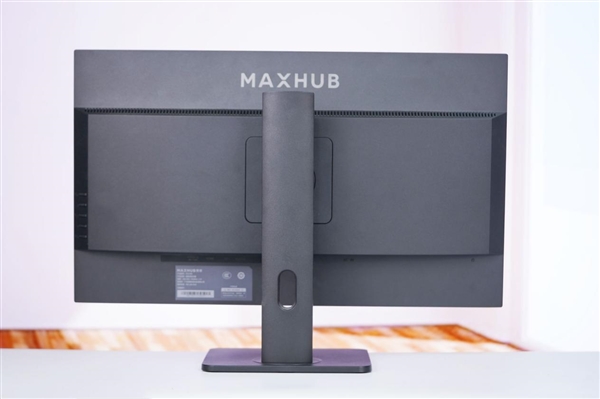 搭载兆芯开天KX-7000处理器！领效DZ770主机图赏