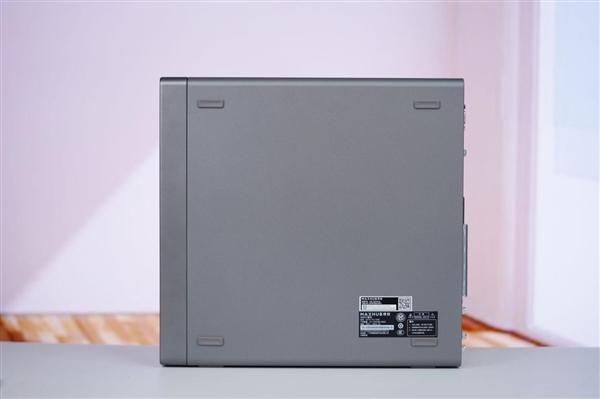 搭载兆芯开天KX-7000处理器！领效DZ770主机图赏