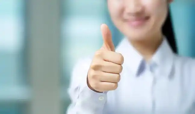 大拇指关节粗大代表什么？祖先留下的生存密码
