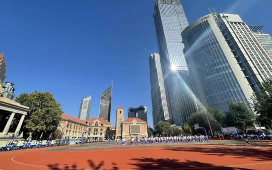 天津市第二十中学是公立还是私立 是重点中学吗？