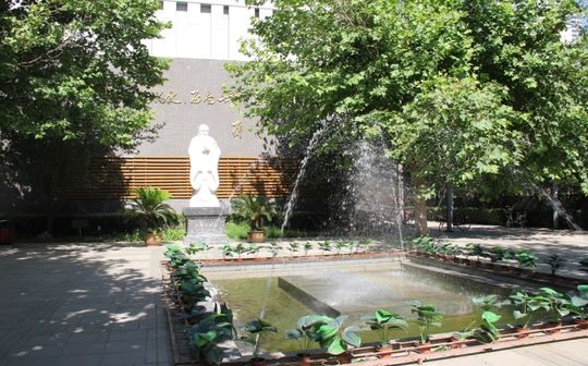 天津市崇化中学校区在哪 在什么区？