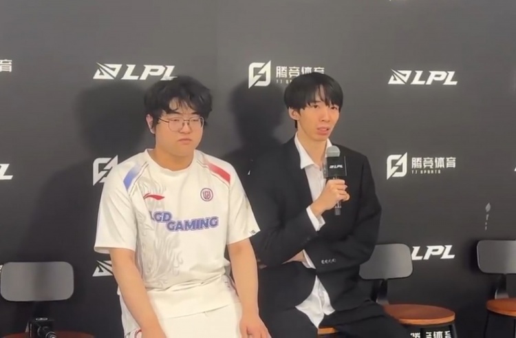 LGD赛后群访 教练：回去要调整BP方面 整理好英雄的优先级