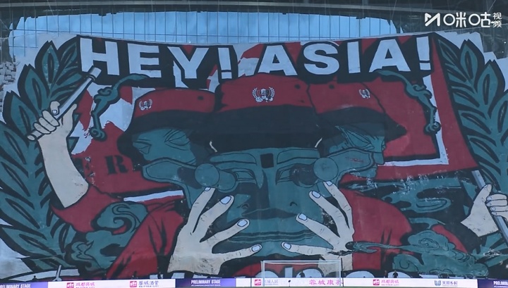 媒体人：如果成都主场还搞下一次大tifo，那应该搞个川剧变脸