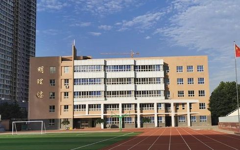 石家庄市第二十中学在石家庄的排名第几,属于什么档次？
