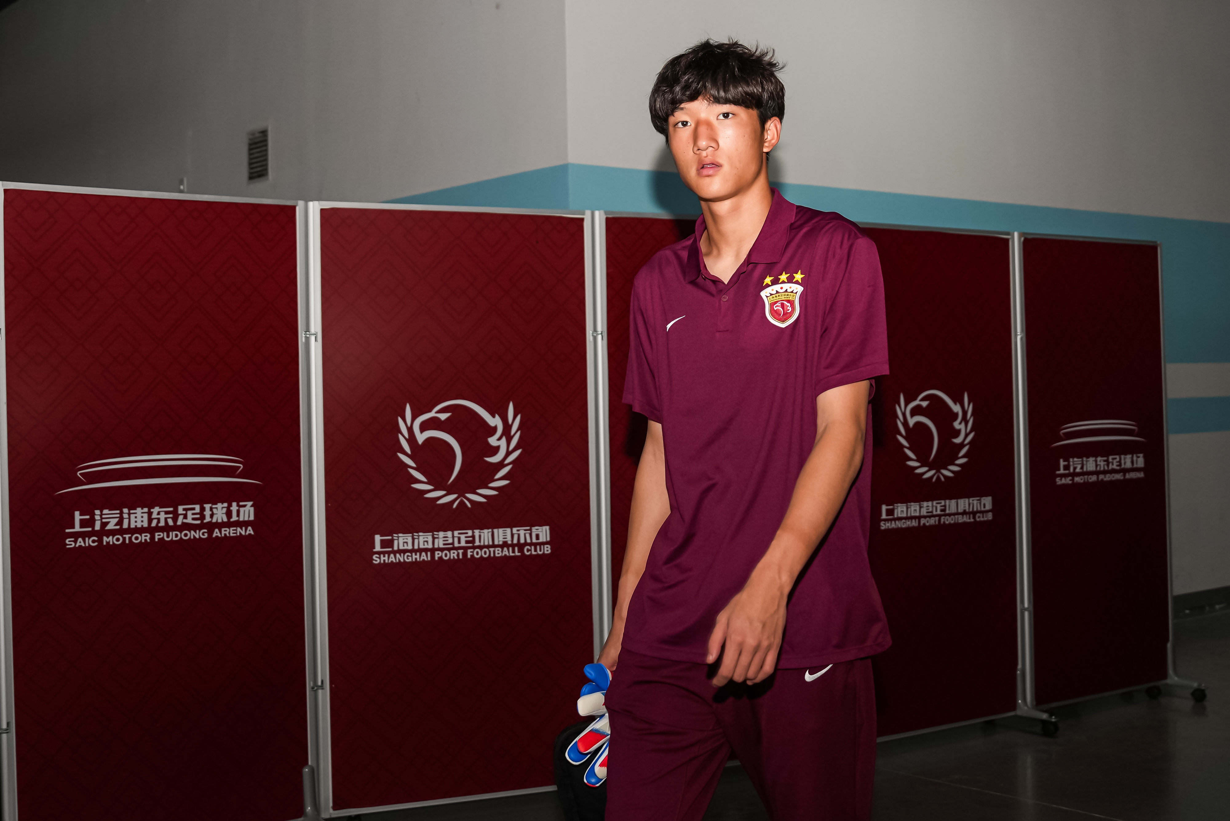 上海海港B队主力门将李智良首次在盐城队客场比赛出场