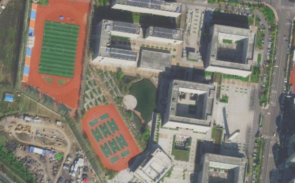 青岛市即墨区第二中学是公立还是私立,是重点中学吗？