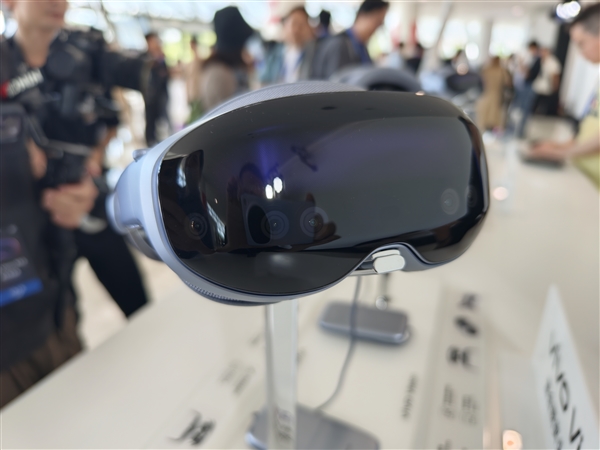 vivo Vision探索版图赏：仅重398克 全球最轻MR头显