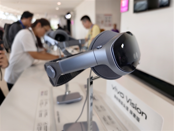 vivo Vision探索版图赏：仅重398克 全球最轻MR头显